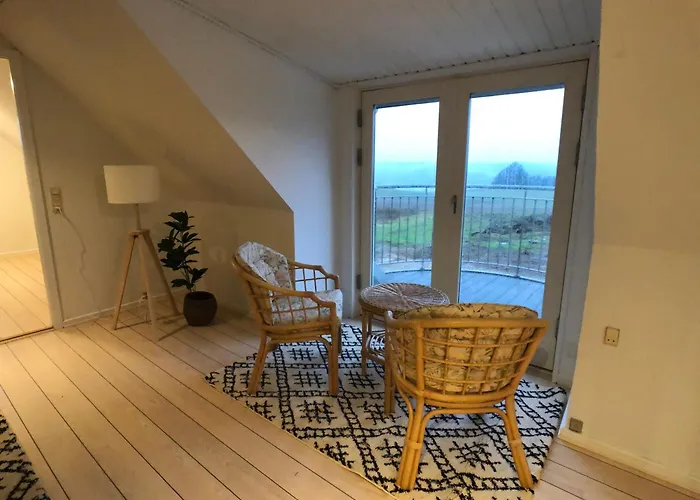 Holiday home Kobbeldalhus *